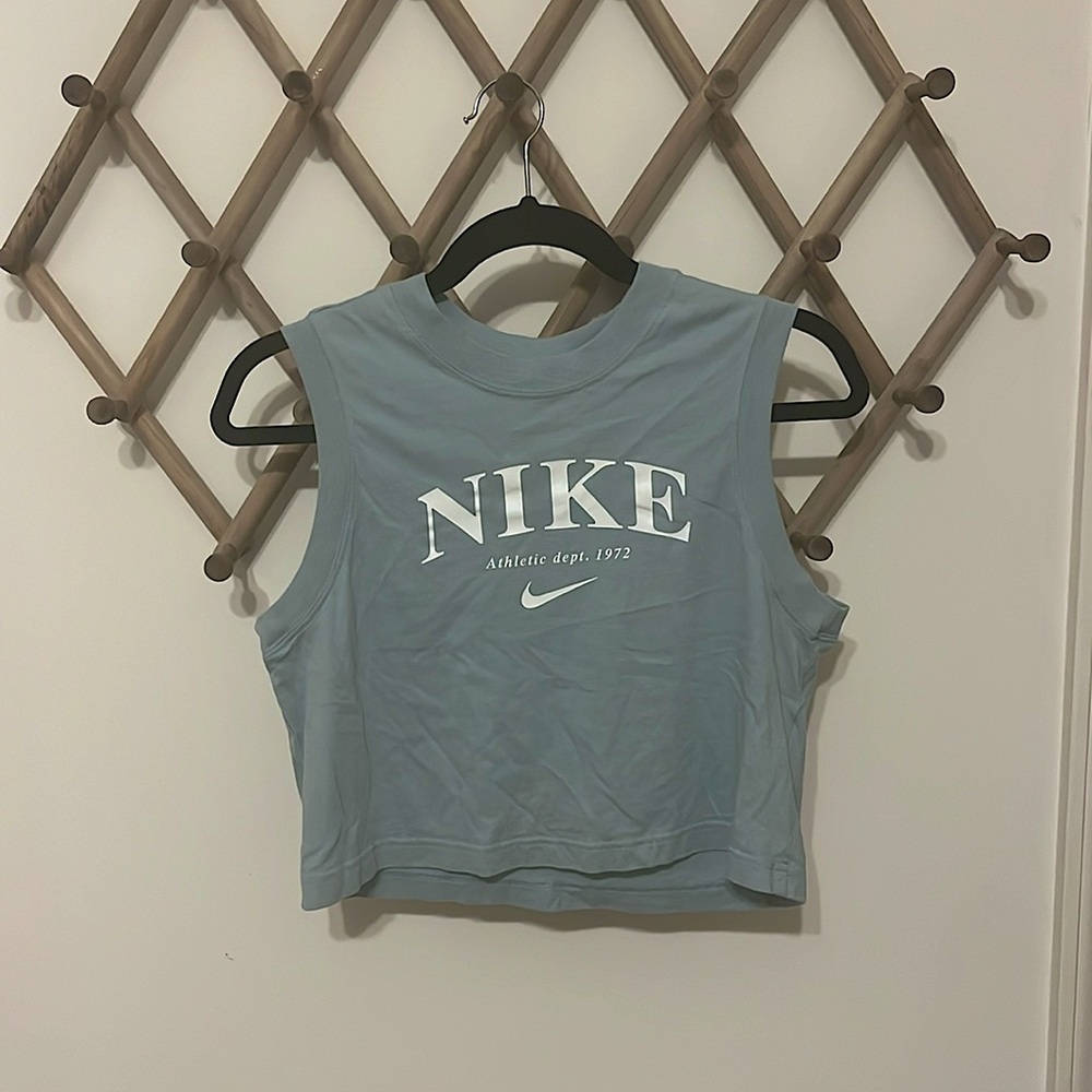 Nike Crop Tank